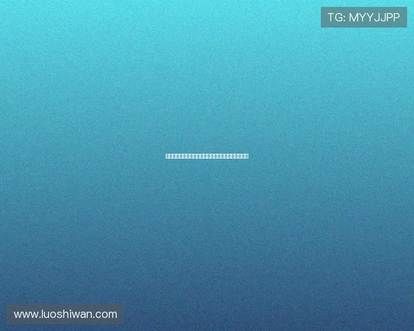 莫德里奇亮相米兰官方旗舰店引发球迷热烈关注和欢呼